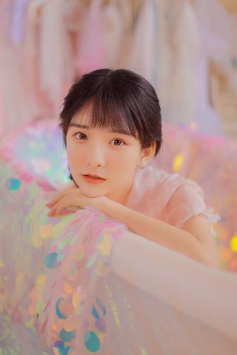 YSL蜜桃86满十八岁多少饰品